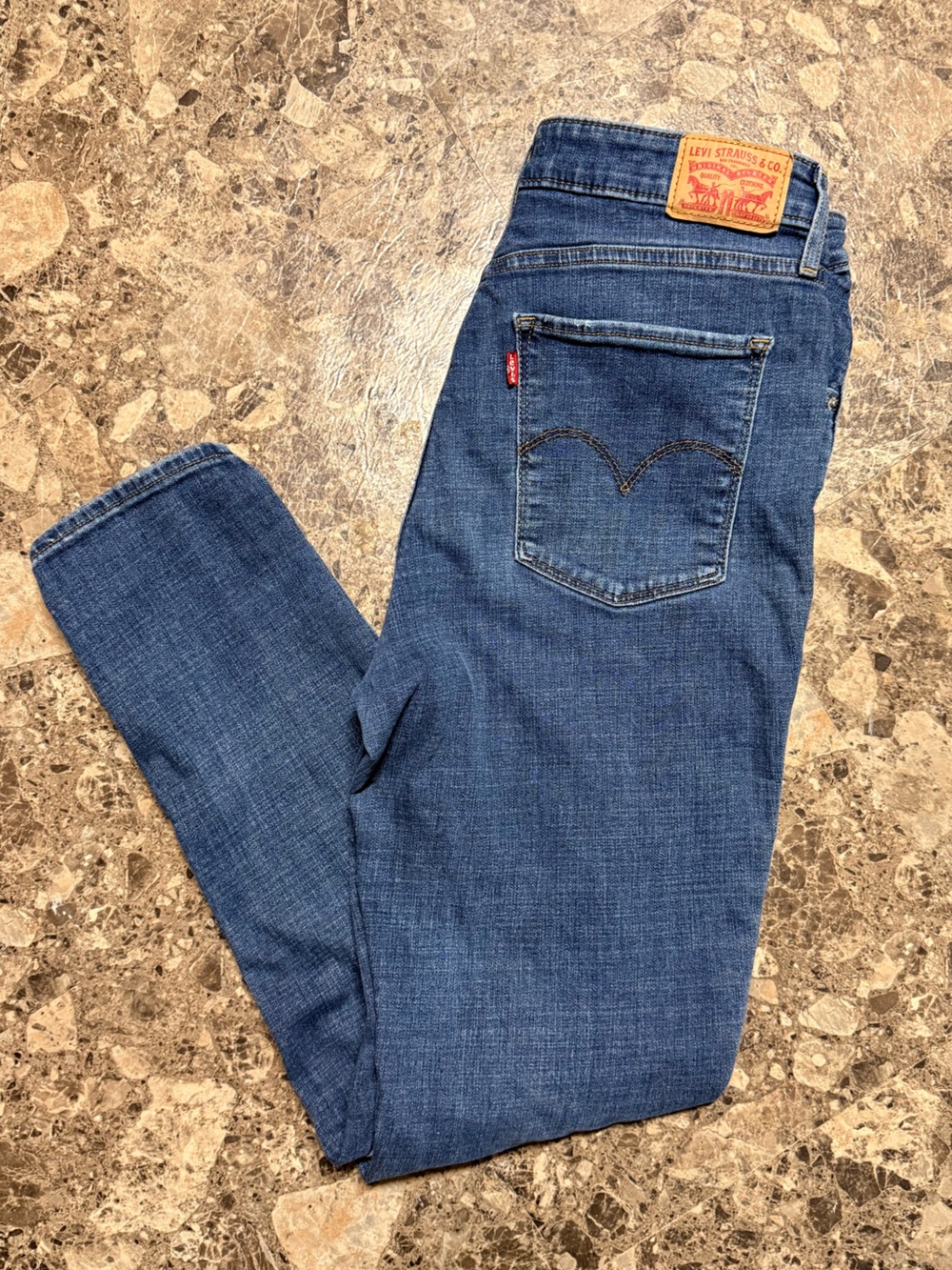 Levi's Women's Skinny Jeans in Blue Denim